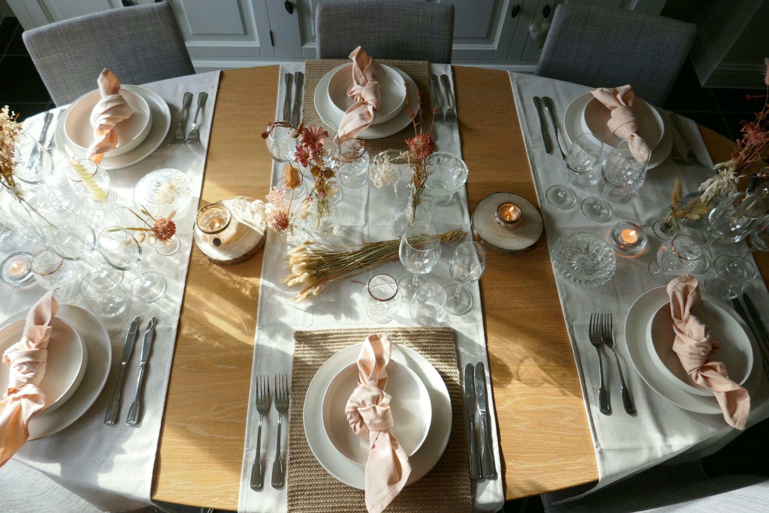 How to create a tablescape using table linens